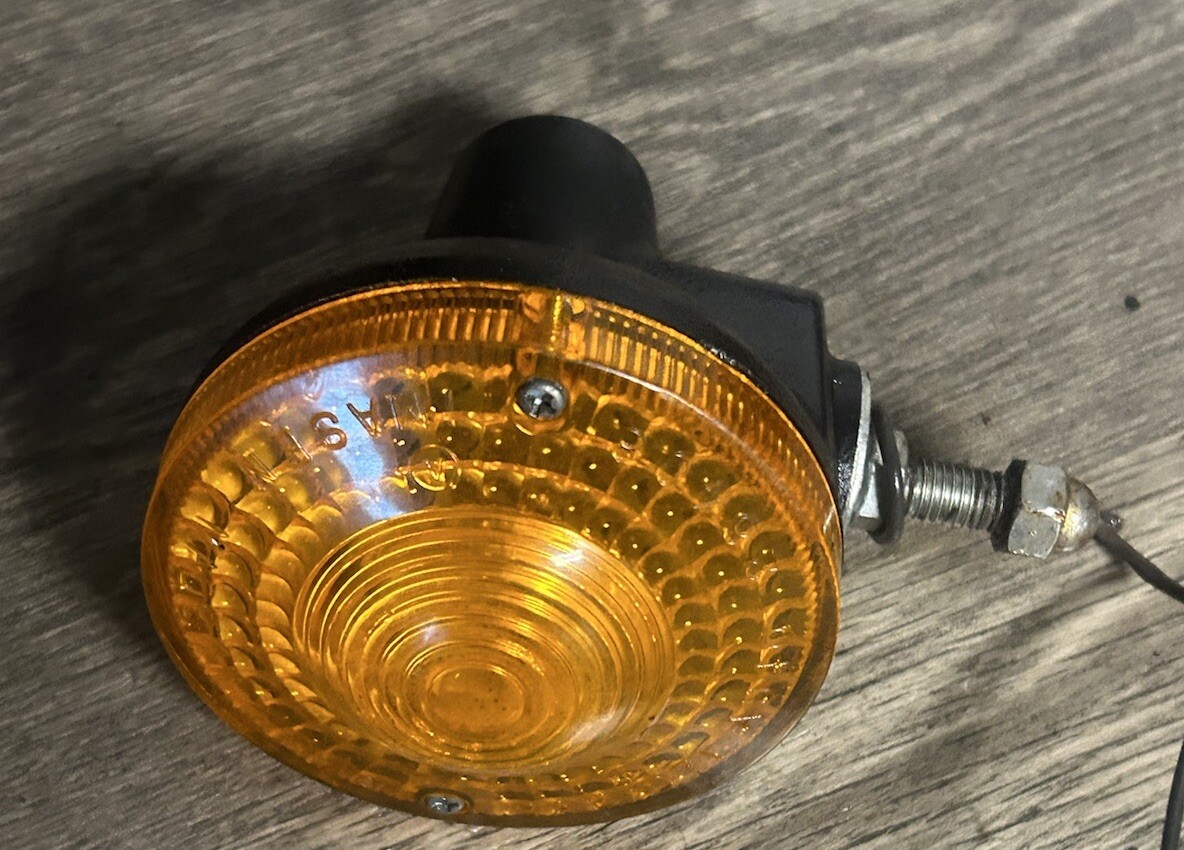 rnfa_g 品 1979 Yamaha DT125 OEM Front Turn Signal Blinker Indicator 1T9