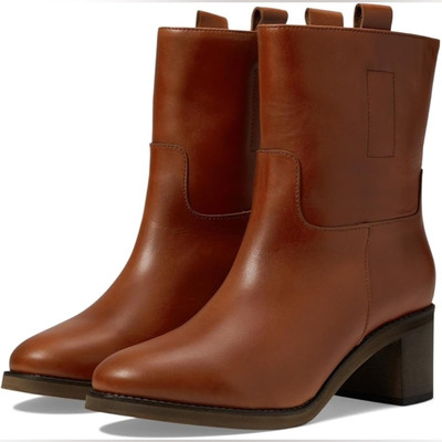 NIB Free People Women s Tabby Leather Tuscan Tan Booties in size EU 37.5 or 6.5