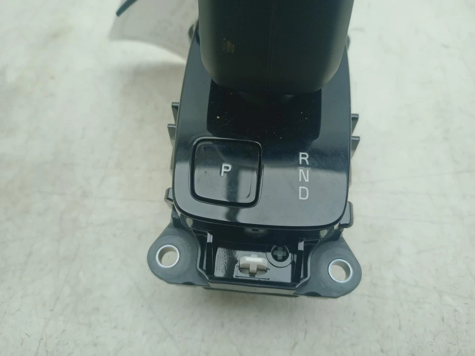 VOLVO XC40 GEAR SHIFTER SELECTOR 7 SPEED AUTOMATIC MK1 2018-2024 32324877 - Image 4 of 4