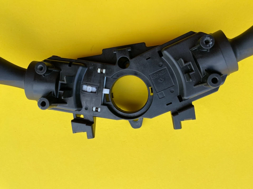 Interruptor de combinación de columna de dirección Hyundai Sonata 2018-2019 OEM 93401-C2501 Foto 4 de 4