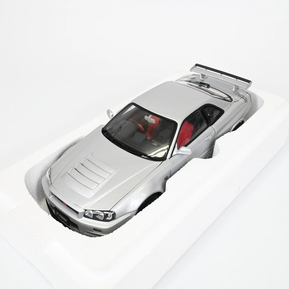 AUTOart 1/18 Nissan Skyline GT-R R34 Nismo Z-Tune Z2 Silver Diecast Model Car - Image 4 of 4