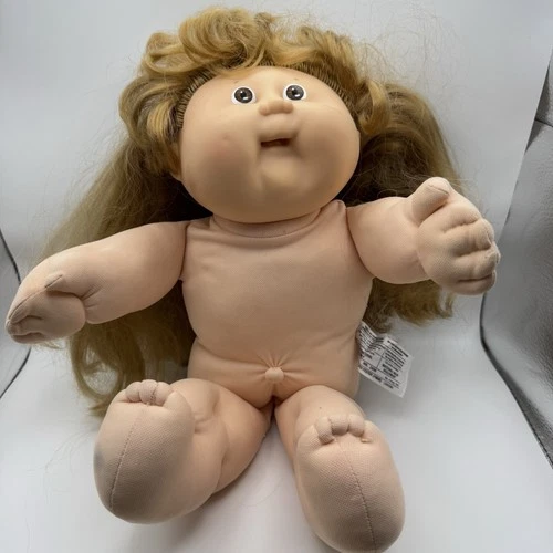 Vintage Cabbage Patch Kids Doll 16” Blonde Hair Xavier Roberts Coleco 1982 Plush