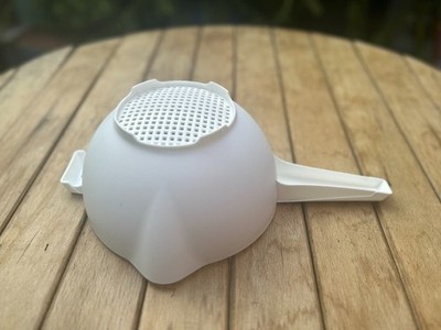 Tupperware 1 Qt Small Classic Colander Strainer white color New