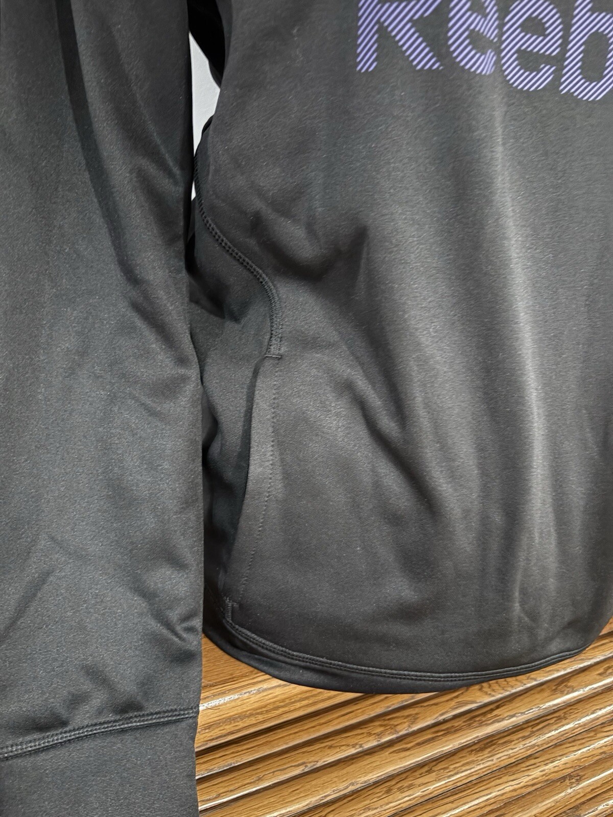 Reebok Women’s Speedwick Training Pullover Black With Purple Logo Size M thumbnail 3