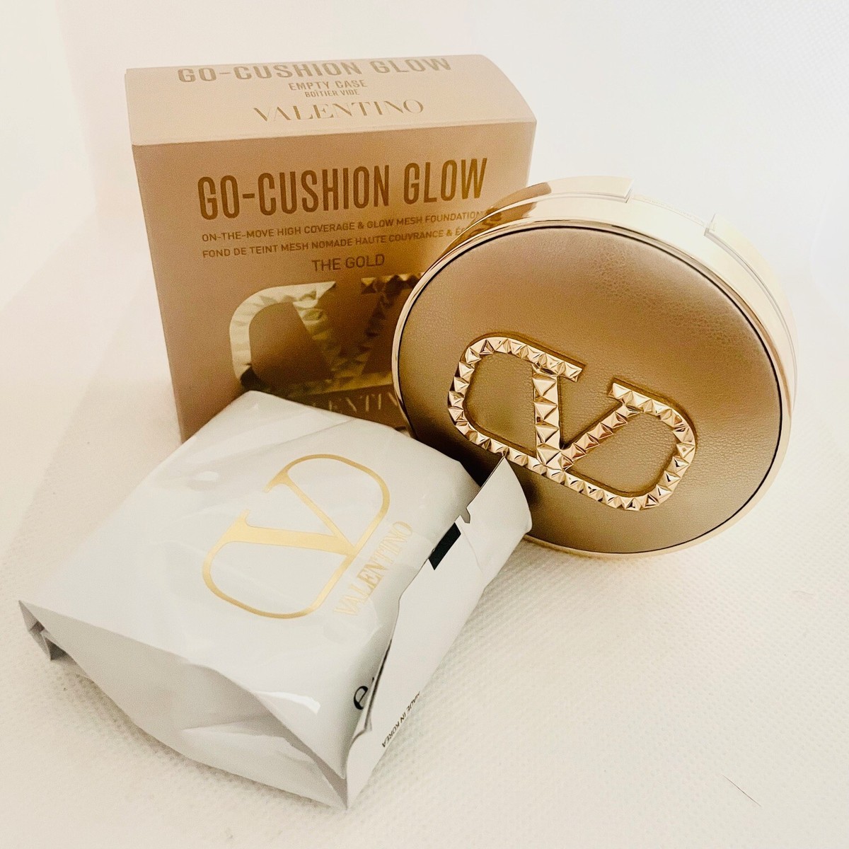 ファンデーション VALENTINO GO-CUSHION GLOW LGR2 12g Valentino Beauty Go Cushion Glow 12g #LIGR2 (Light Rosa 2