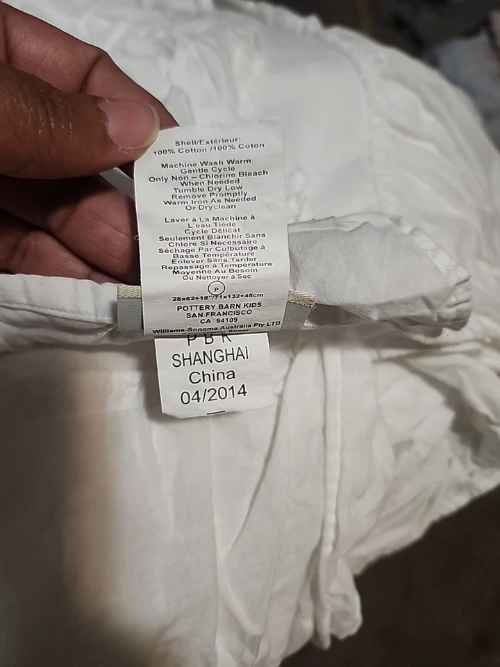 Falda de cama con volantes blanca Pottery Barn para niños pequeños cuna Foto 4 de 4