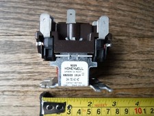 Honeywell General Purpose Relay Part# R8222 D 1014 Coil 24 v Replaces Many 
