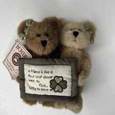 Boyds Bear Friends Mary & Beth A Friend Is Like A 4 Leaf Clover Stuffed Plush