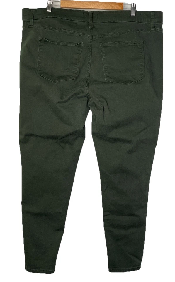 Lula roe Women’s Chino Pants skinny leg green zip up Size 42 Dark Green - Image 2 of 4
