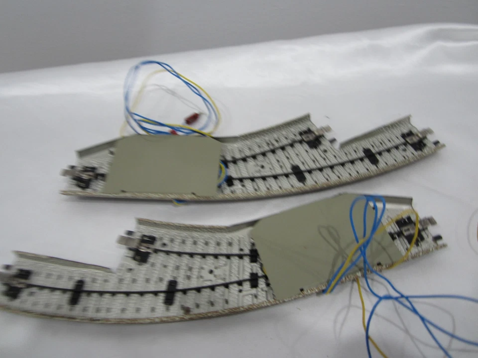 Marklin 5140 HO M Track Electric Curved Turnout Pair C6 - Image 4 of 4