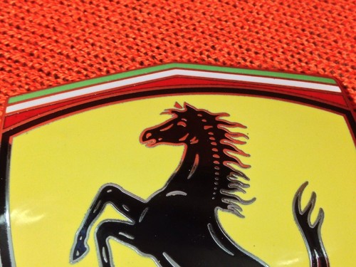 BRAND NEW Genuine Ferrari 360, F430, Front Fender Side Badge Emblem P/N 65921900 - Foto 6 di 6