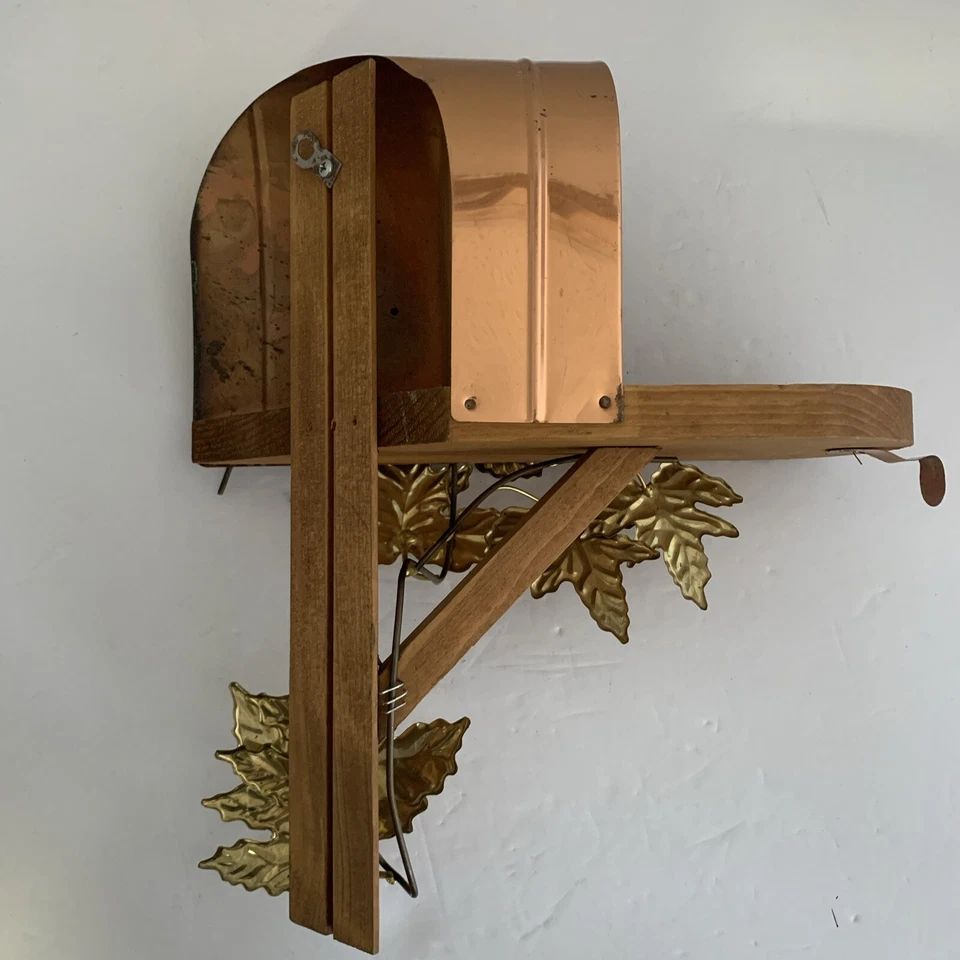 Vtg Home Interiors Copper Wooden Mailbox with Brass Leaves Wall Hanging Homco - Image 2 of 4