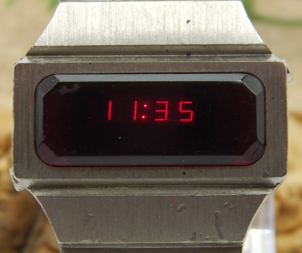 Vintage Unbranded dual time red LED digital silver tone men's wrist watch Runs