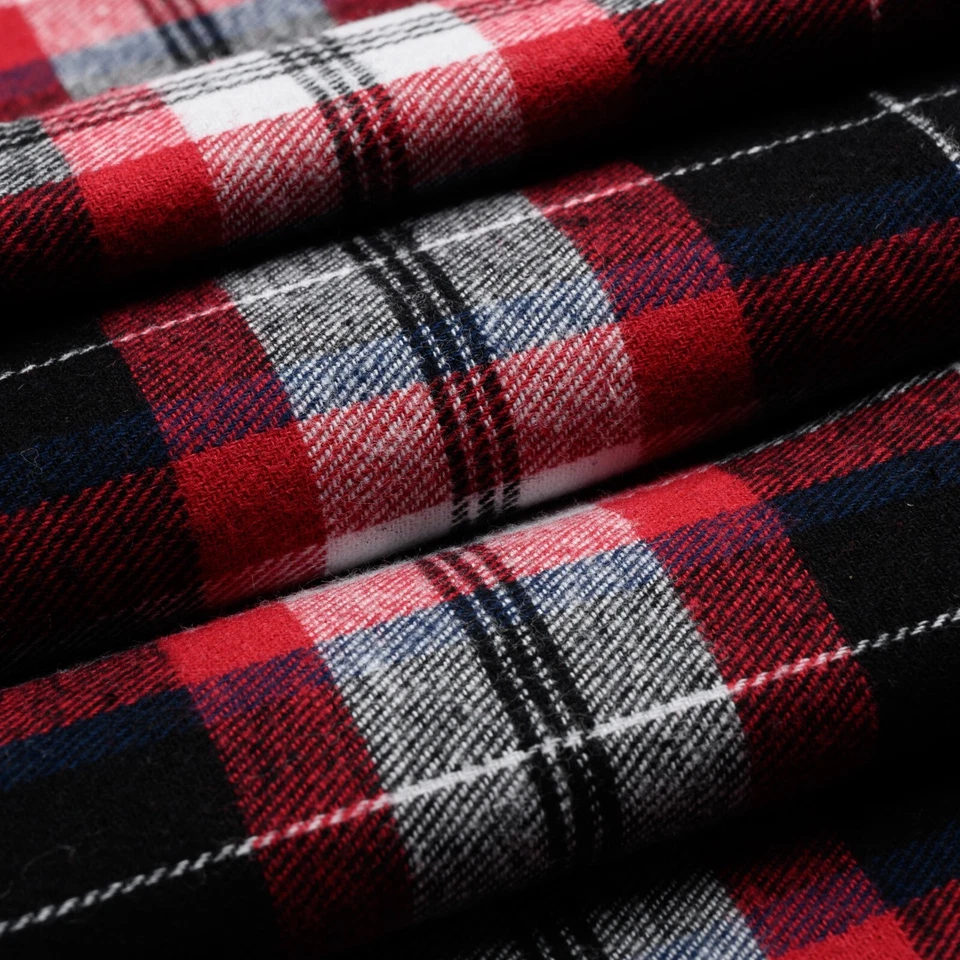 Tela de franela de algodón a cuadros negro rojo blanco - 60" de ancho - Se vende por yarda Foto 3 de 4