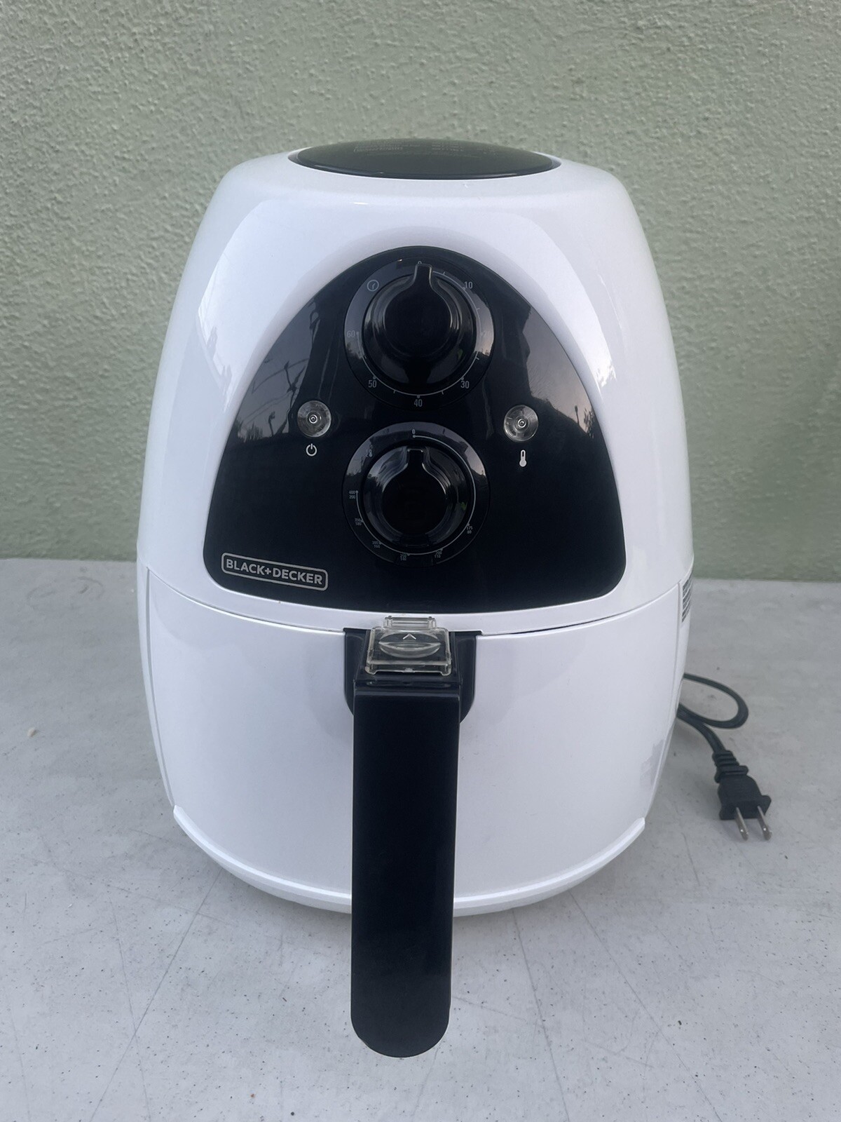 けておりま 【中古】BLACK+DECKER 2Liter Oil Free Air Fryer Black / Stainless