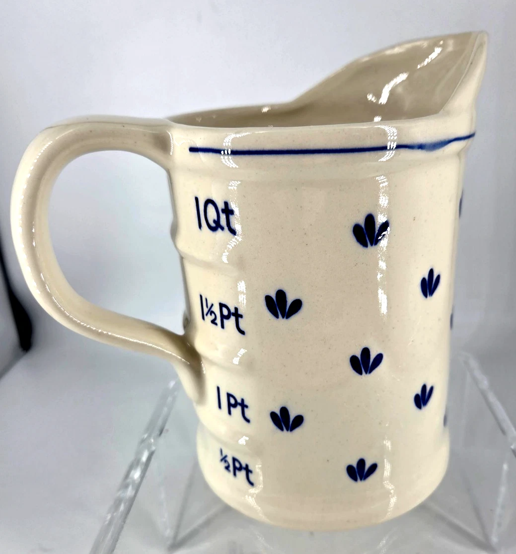 Adorable BLUE & WHITE CERAMIC 1-Quart 4-cups MEASURING PITCHER or VASE Unsigned