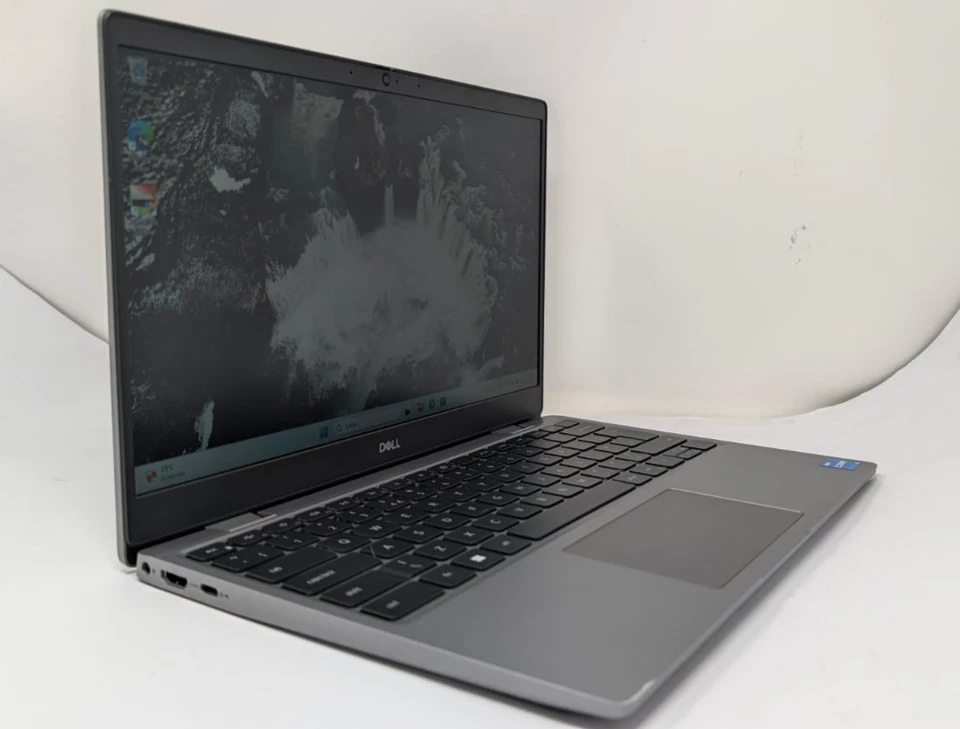 Dell Latitude 3330 · i5-1155G7 · 8GB · 256GB, foto 1 di 5