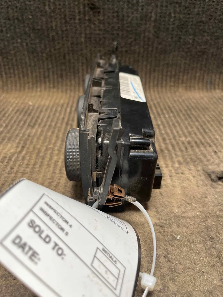 Fits 2007-2009 Chevrolet Silverado 1500 Heater A/C Control OEM:20787117 Foto 2 de 4