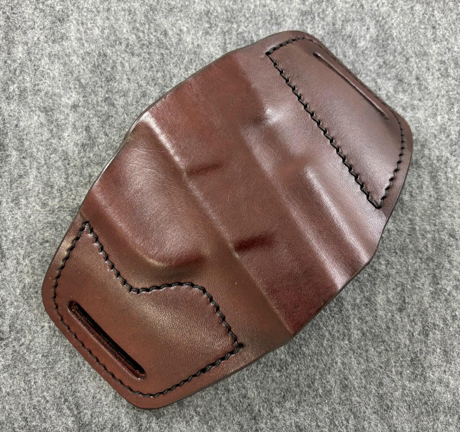 RH Mahogany MTR Custom Leather Belt Holster - Sig SP2340