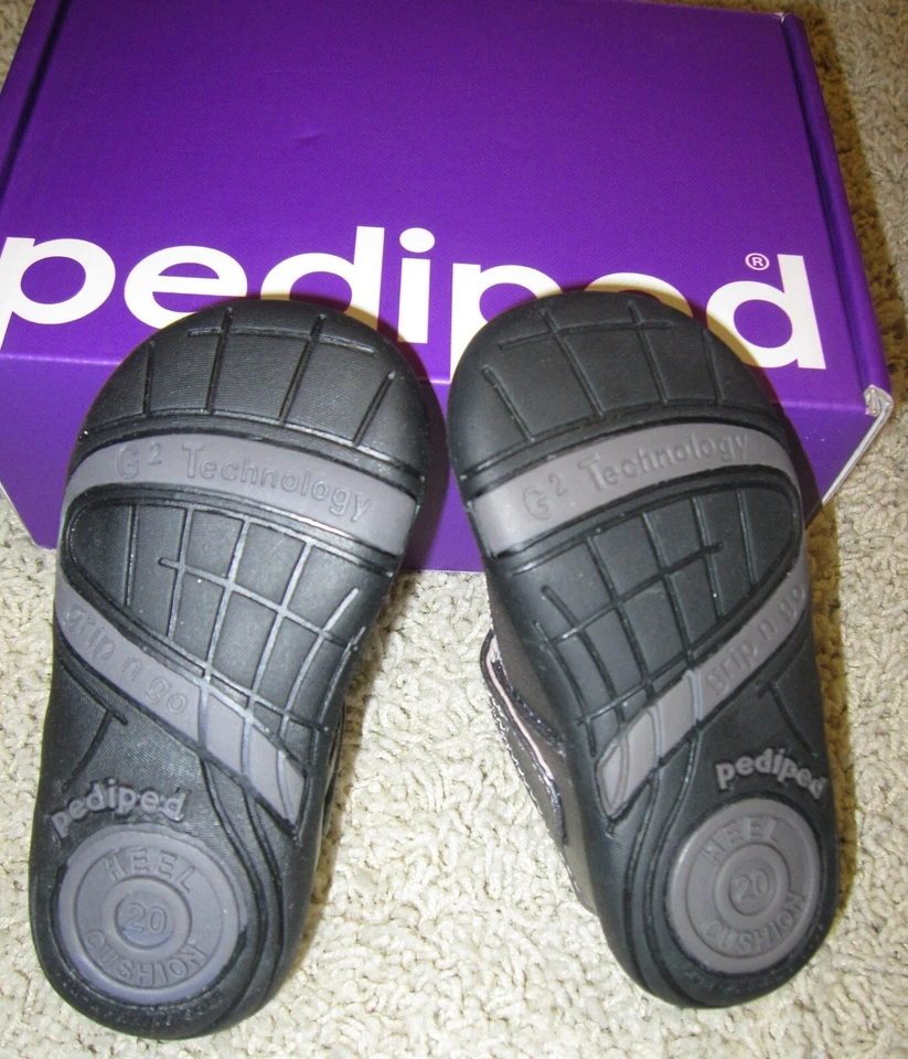 Zapatos Mary Jane PEDIPED Grip N Go Niñas Talla 20 EU 5 EE. UU. Cuero Gris Starlite NUEVO Foto 4 de 4