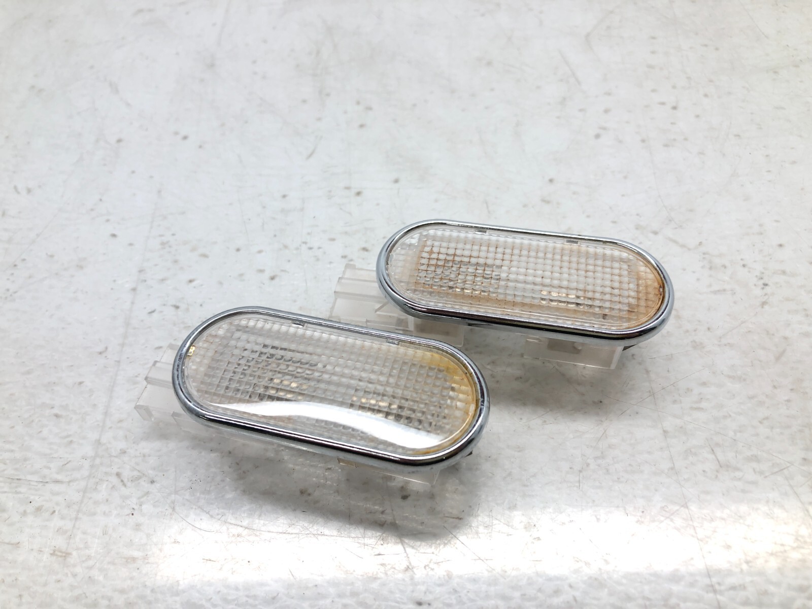 2014-2018 BENTLEY FLYING SPUR FRONT OVERHEAD VISOR VANITY LAMP LIGHT X2 OE