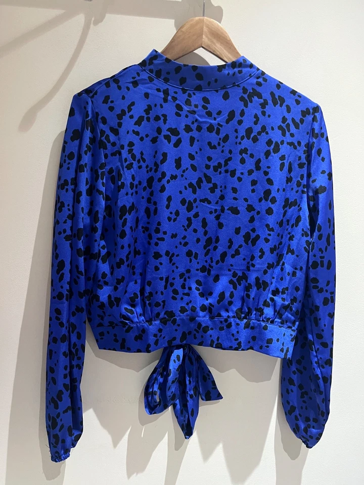 New Look Top Size 16 Blue Satin Cropped High Neck Split Back Blouse Party Occasi - Image 1 of 4