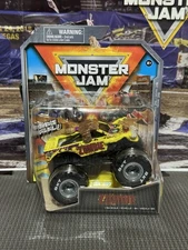 Monster Jam Girl Zombie Series 26 Truck HTF Rare 1/64 Yellow Mrs Ponytail World