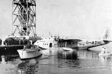hbn-93 Short S-23 Empire Sea Plane, "Canopus", G-ADHL. Photo