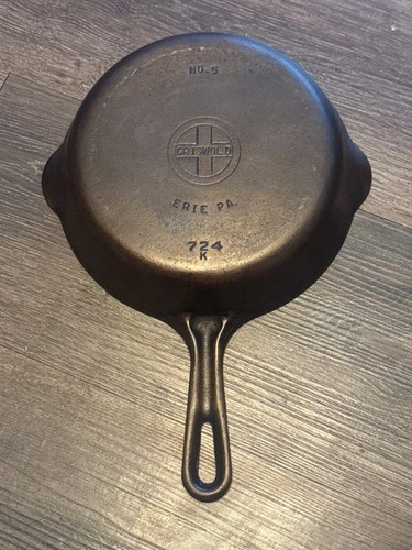 Griswold No.5 Small Block Cast Iron Skillet 724K RESTORED