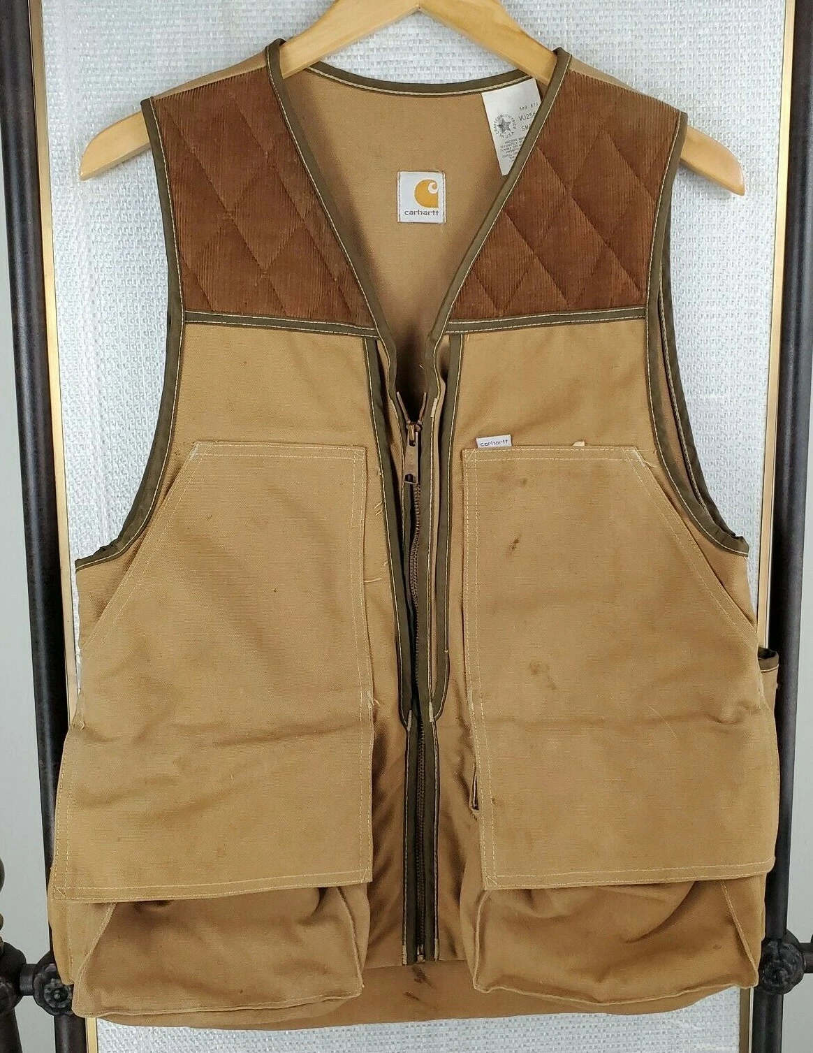 VTG CARHARTT Size Small USA Hunting Canvas Duck Corduroy Vest Mens Game Pouch