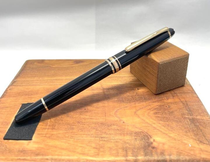 Montblanc Classique Meisterstuck Fountain Pen 144 14k Black Resin