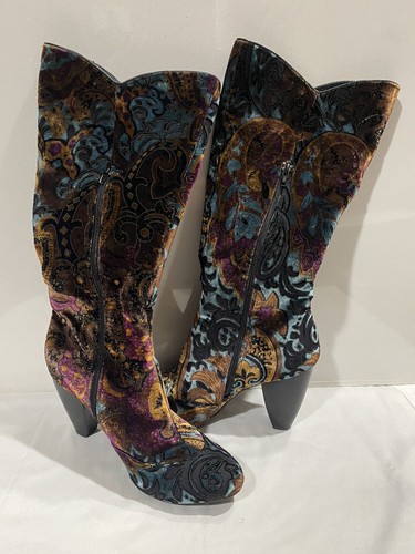 Born Crown Giselle in Brown Paisley 