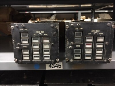 172AS1220-4 AUDIO CONTROL AVIONICS COCKPIT P-3