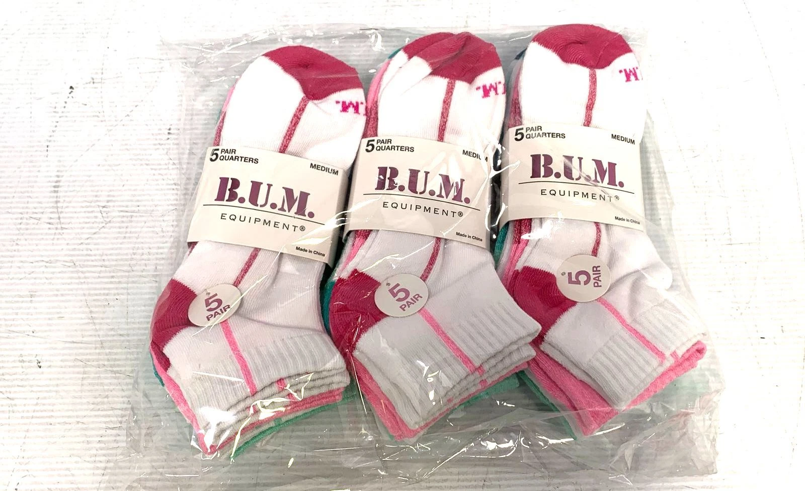 15 Pair B.u.m. Equipment Women's Medium Quarter Length Socks