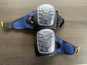 Knee Pads, Soft, Flat Cap, - Used