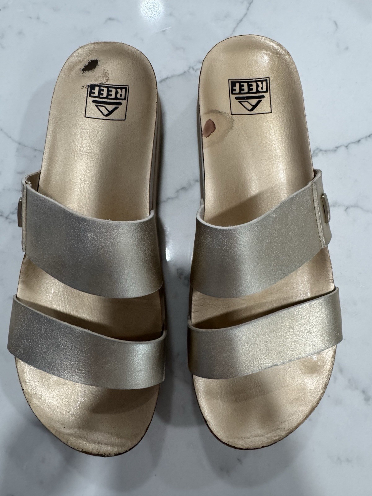 Women’s Reef Cushion Vista Gold Slides Sz 9 Worn Only Few Times