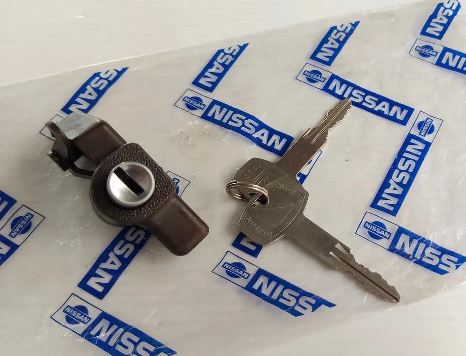 Cerradura de guantera Nos/Japón para DATSUN 1600 510 Bluebird 1970-1973 Foto 2 de 4