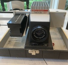 VTG But Good Bell  Howell Project -or - View 500 Slide Projector Inc Booklet