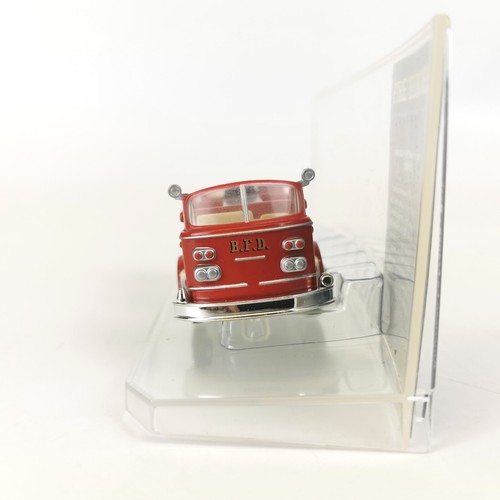 Corgi Fire Heroes Bundle Mack B ALF 900 Fire Engines Trucks CS90010 CS90011 - Picture 21 of 24
