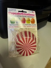 Cupcake Creations Red  White Cupcake Liners No Muffin Pan Required 32 Cups New 