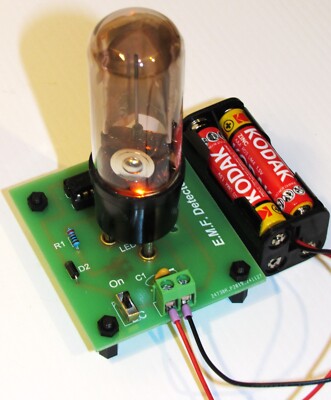 2 x Electromagnetic Radiation Detector DIY solder kit  6 Volt EMF