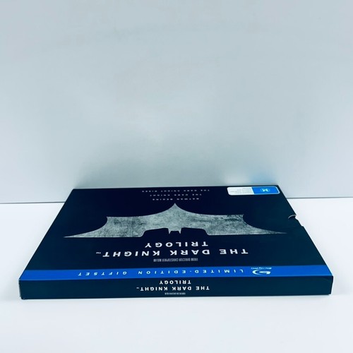 The Dark Knight Trilogy - Batman Limited Edition Giftset - Blu-Ray DVD DC Comics - Picture 6 of 14