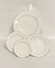 Vintage Classic Gold 1998 - Gold Rimmed 215 set of 4