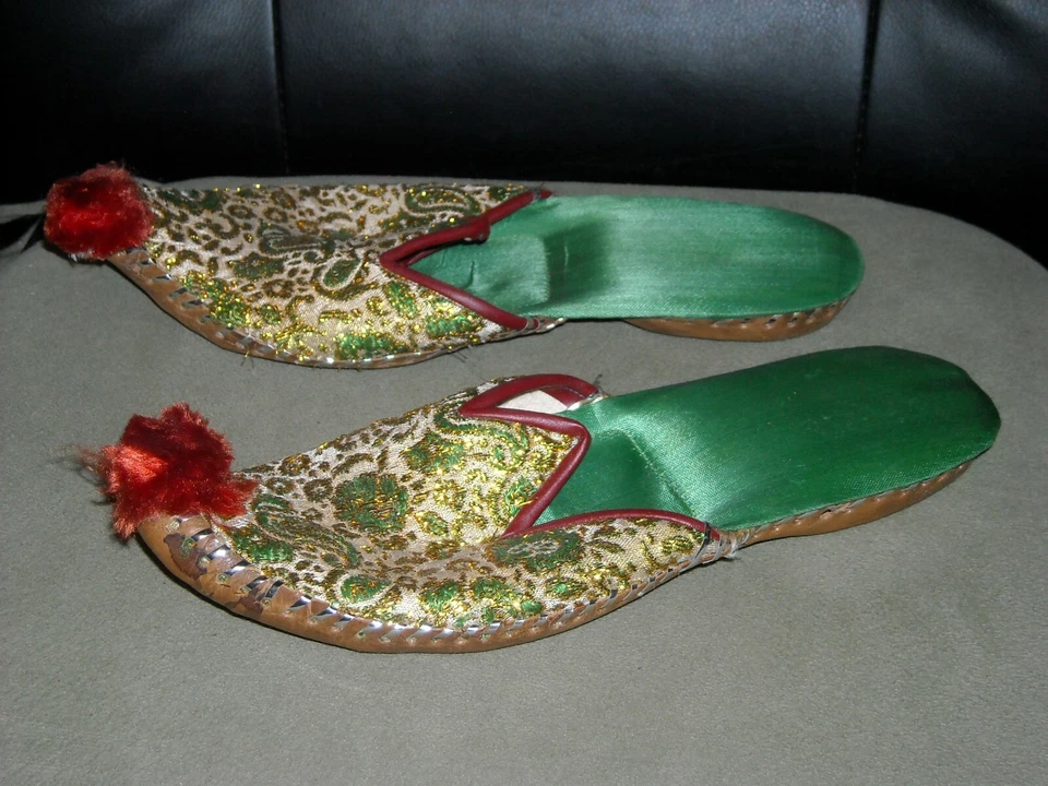 vintage genie Arabian silk Halloween real shoes leather bottoms green gold red - Image 2 of 4
