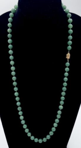VTG CHINESE EXPORT NEPHRITE JADE Hand Knotted NECK