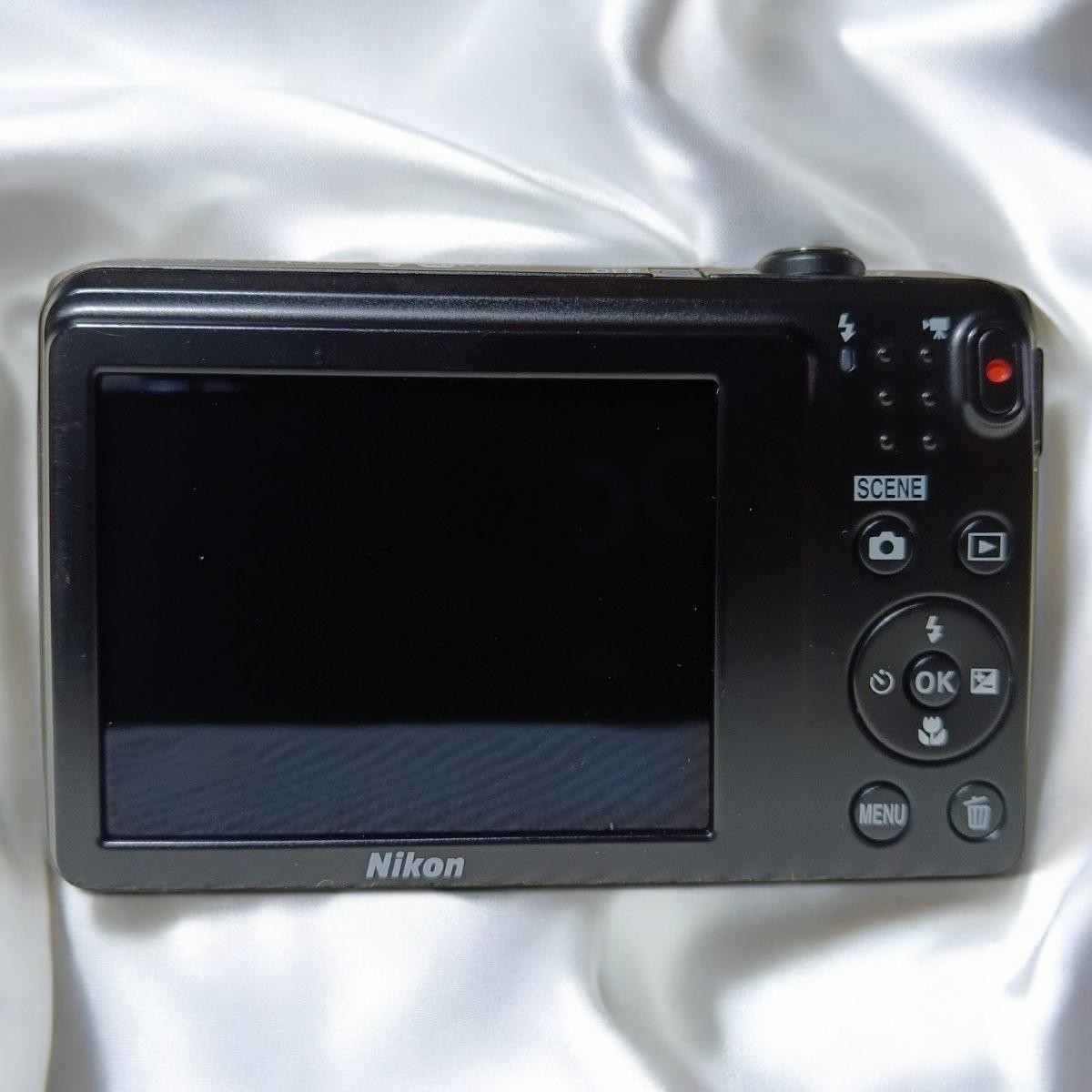 Mint] Nikon COOLPIX A300 20.0MP Black Digital Camera Tested w