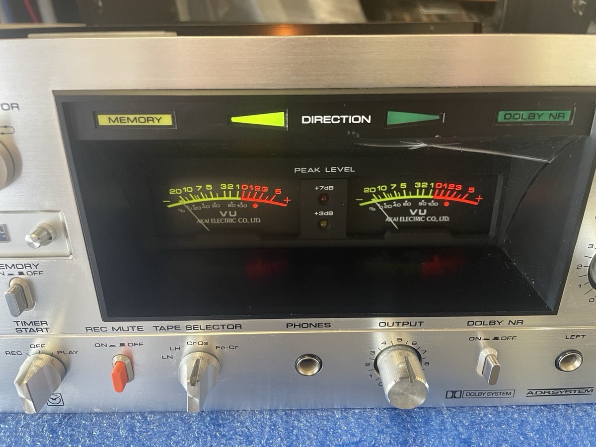 AKAI GXC-735D / CASSETTE DECK / EXCELLENT COSMETIC / SOLD FOR