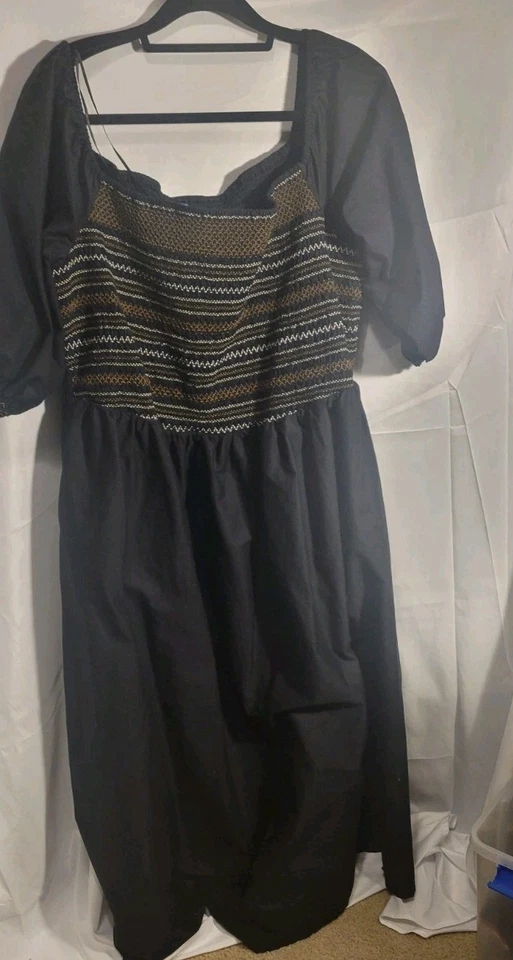 Old Navy 3XL High-Waisted Embroidered Flared Maxi Dress Fall Christmas Party - Image 3 of 4