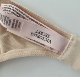 Victoria's Secret Nwt Body By Victoria Marzipan Lace Unlined Demi Bra