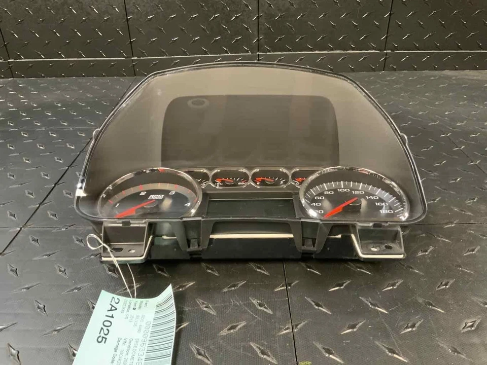 Cuadro de instrumentos velocímetro Chevy Silverado 3500HD 15-17 202 K AT 23223549 Foto 2 de 4
